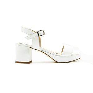 Cristina Elle Chunky White Platform Sandal Size 8